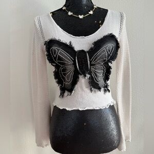 Spinns White Knit Sweater Top With Butterfly Appliqué And Rhinestones. O/S